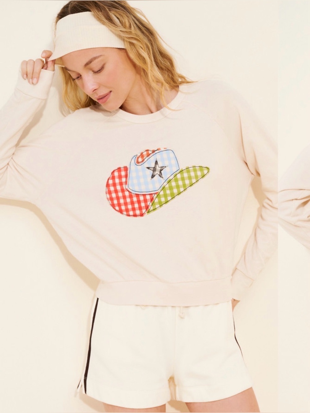 Daydreamer patch cowboy hat sweatshirt medium